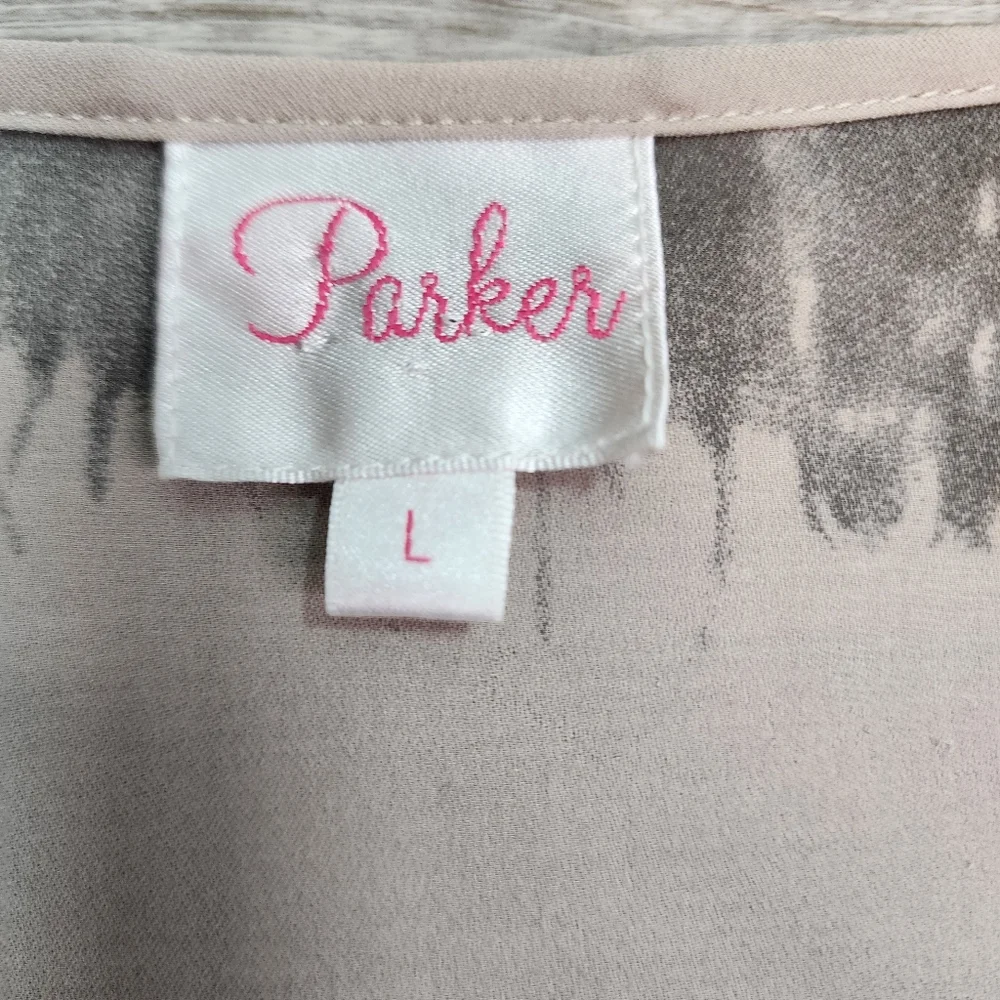 PARKER Silk Beige Green Short Sleeve Top Keyhole Blouse Size Large - Picture 5 of 12